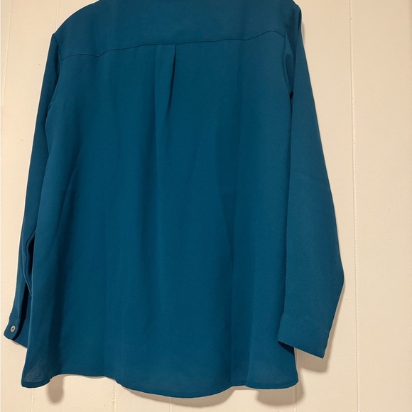J Jill Polyester Emerald Green Long sleeve button up pleat back top Size Small - Picture 6 of 10